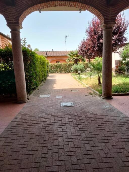 Appartamento In Cascina Lombarda Caselle Lurani ภายนอก รูปภาพ